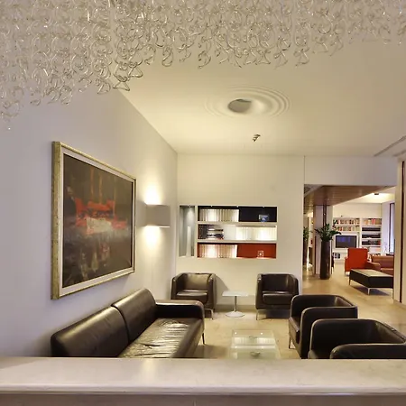 Western Bologna מלון