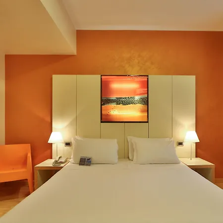 Western Bologna מלון 4*