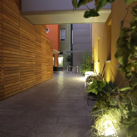 ベスト ウエスタン プラス ボローニャ ホテル メストレ