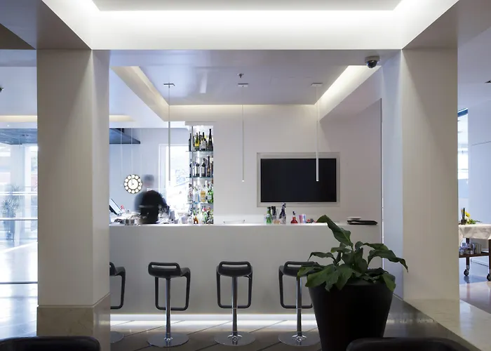 Western Bologna Hotell 4*