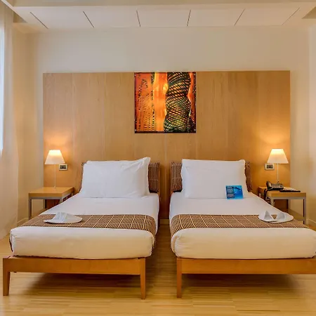 Western Bologna Hotell 4*