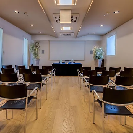 Western Bologna Hotell 4*